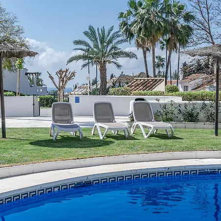 شقة Eld41- Prime Location, Pool Views And Evening Sun